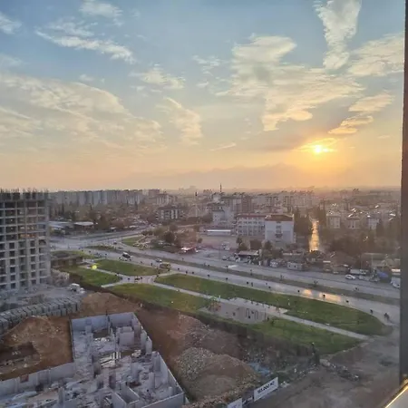 Comfy Close To Airport Апартаменты